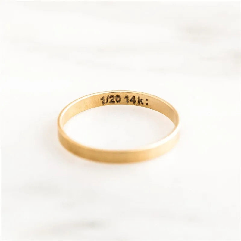 Anillo Banda Plana Dorada Boho