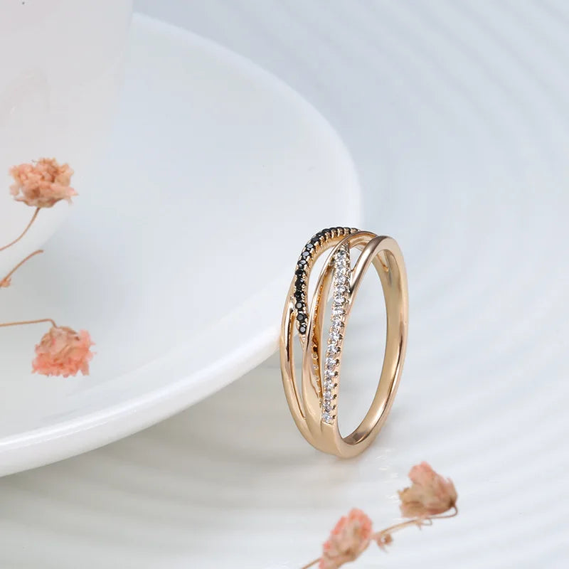 Anillo de Oro Rosa 18K con Diamante Natural