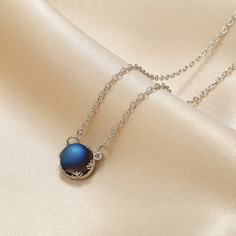 Collar Ajustable con Piedra Redonda