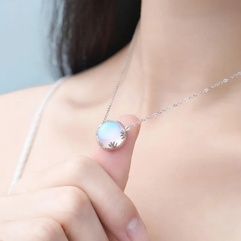 Collar Ajustable con Piedra Redonda