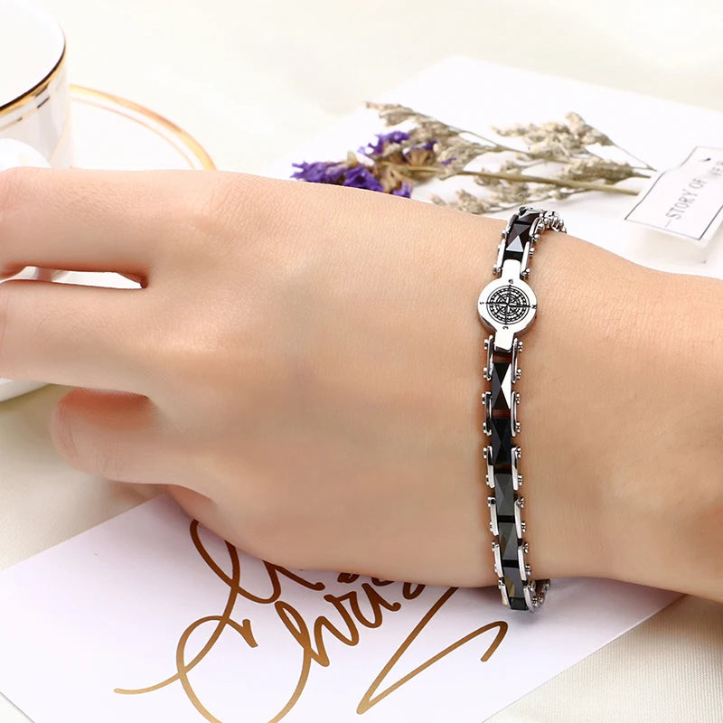 Pulsera de Cerámica y Acero Inoxidable con Diseño de Brújula