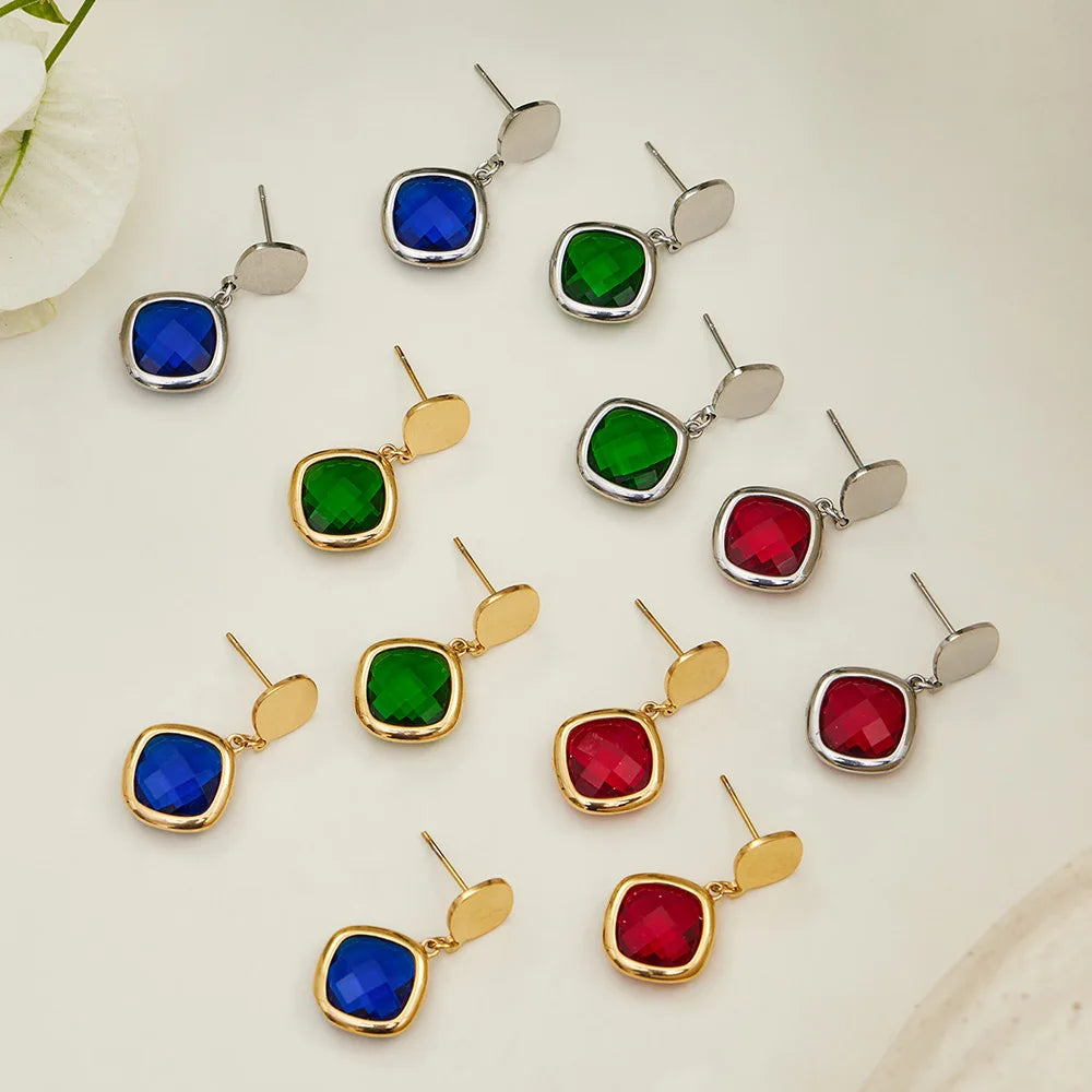 Conjunto de Joyería de Acero Inoxidable con Acabado Dorado