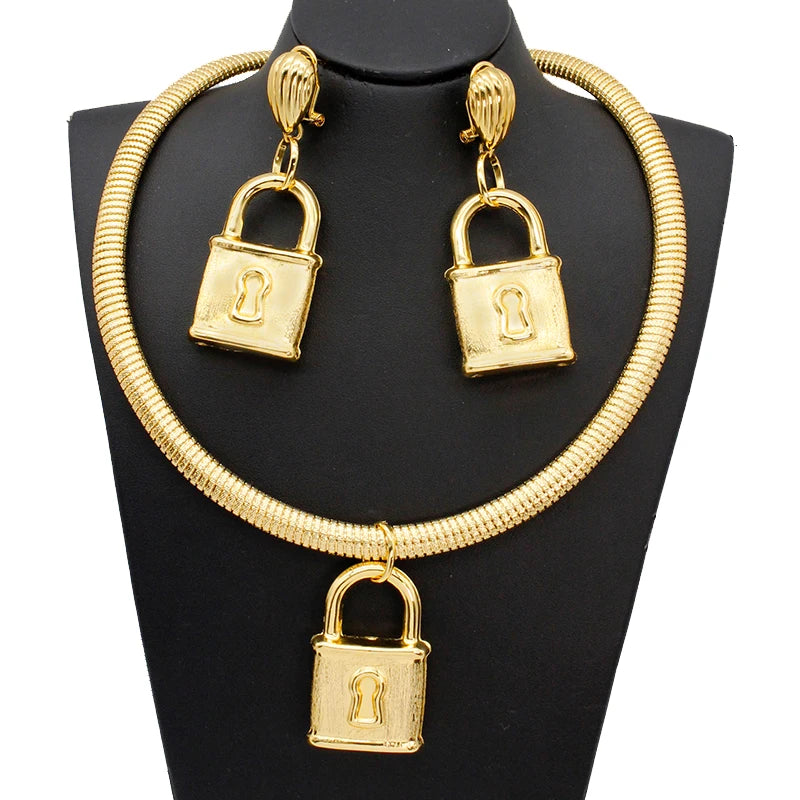 Conjunto de Joyería Dorada Chapada en Oro 24K