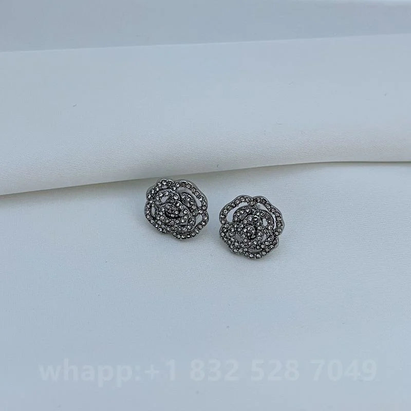 Aretes Tipo Botón con Zirconia para Mujer