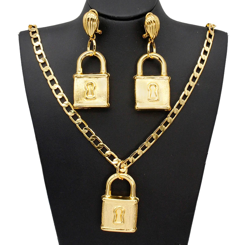 Conjunto de Joyería Dorada Chapada en Oro 24K