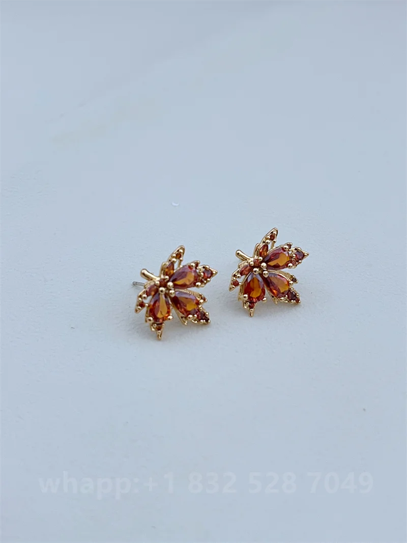 Aretes Tipo Botón con Zirconia para Mujer