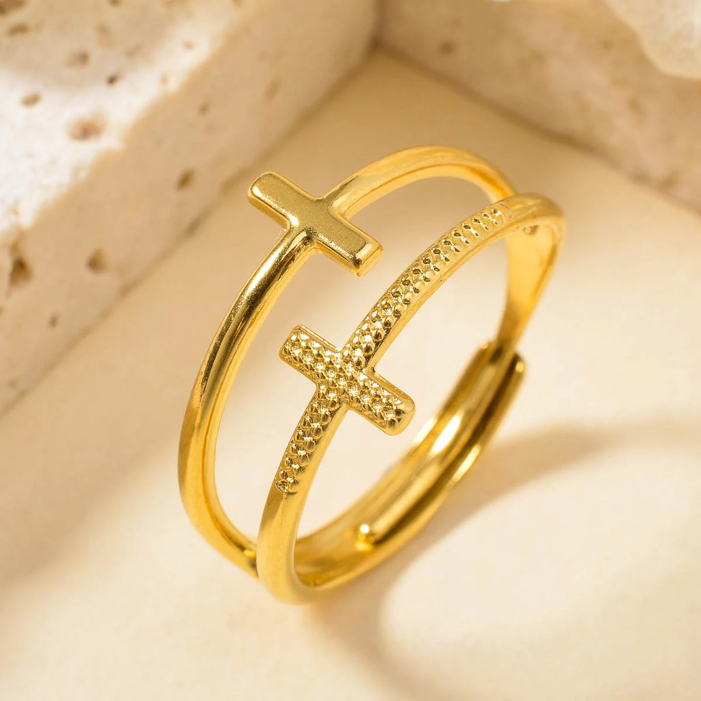 Anillo de Cruz de Acero Inoxidable Chapado en Oro 18K
