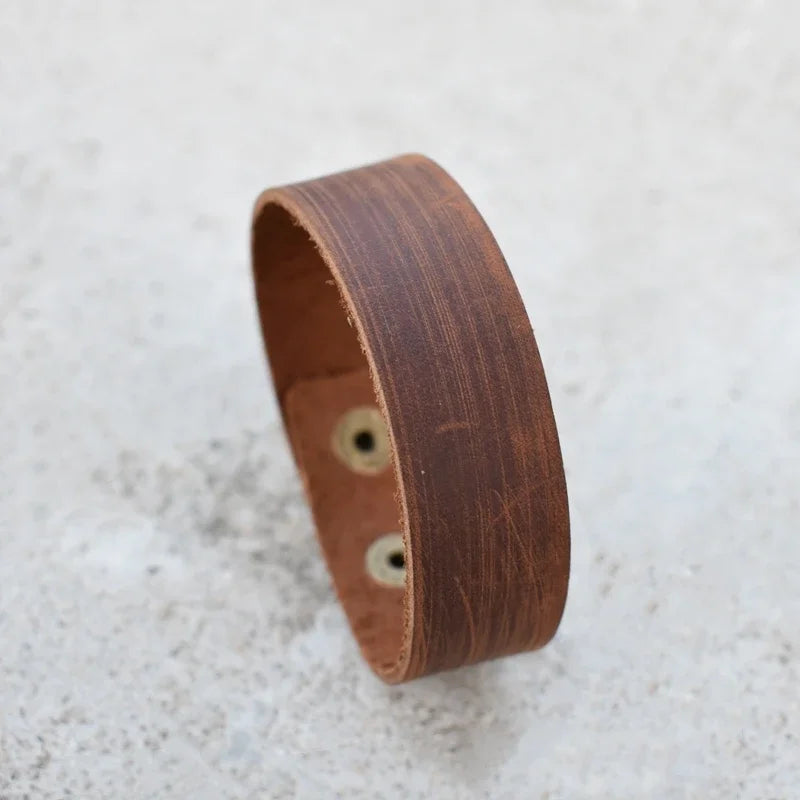 Pulsera de Cuero Liso con Dije