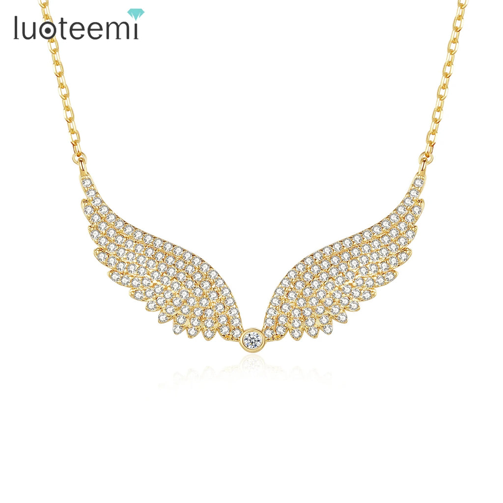 Collar de Alas de Ángel con Zirconia Cúbica