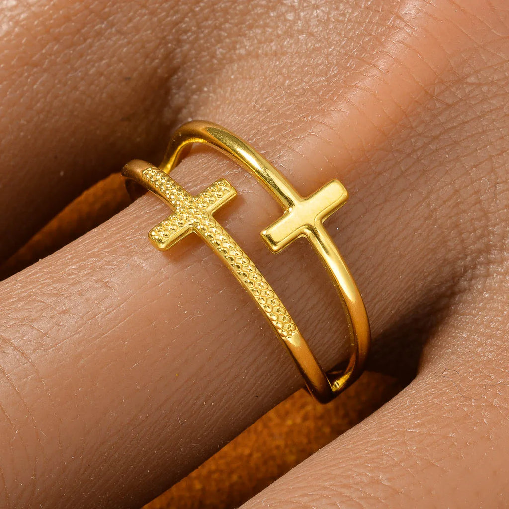 Anillo de Cruz de Acero Inoxidable Chapado en Oro 18K