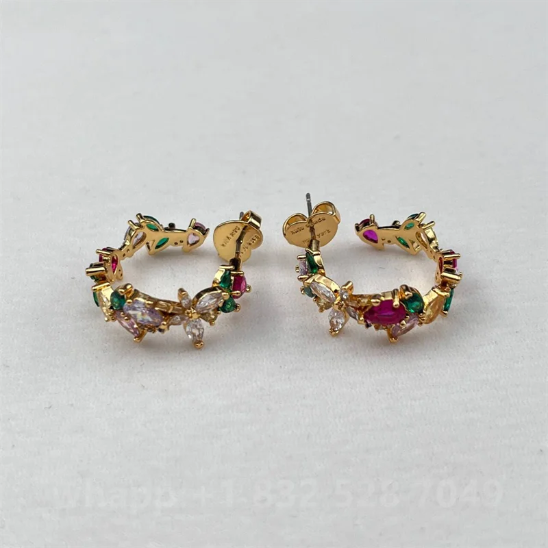 Aretes Tipo Botón con Zirconia para Mujer