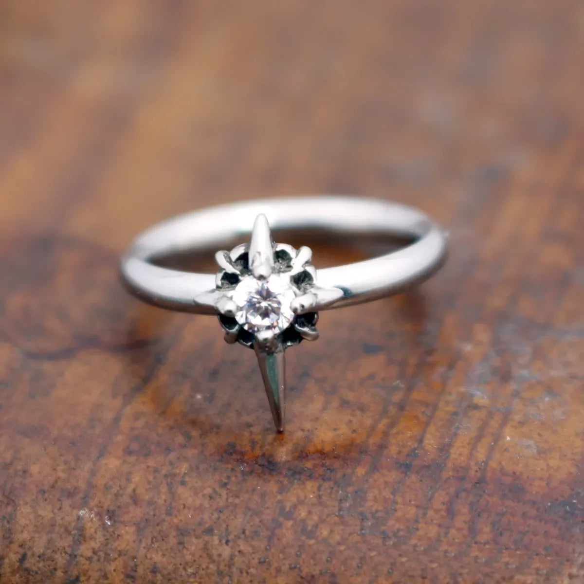 Anillo de Pareja con Piedra Estilo Alternativo