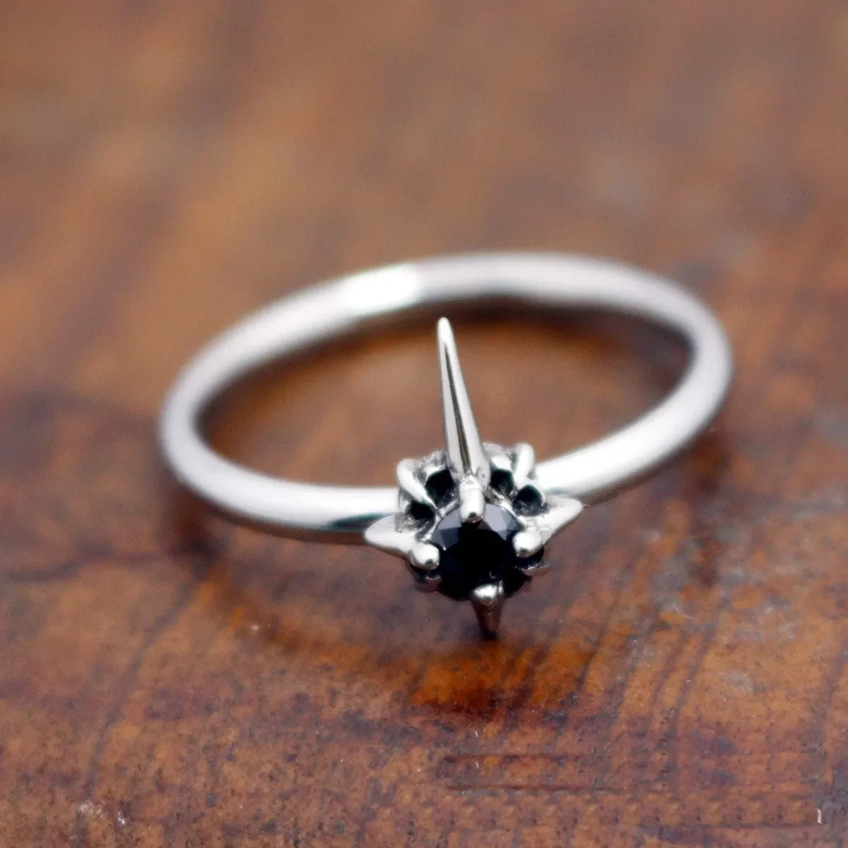 Anillo de Pareja con Piedra Estilo Alternativo